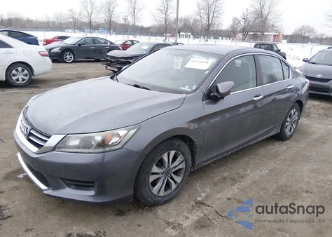 2015 Honda Accord Lx z USA, uszkodzony, nr VIN 1HGCR2F3XFA051073